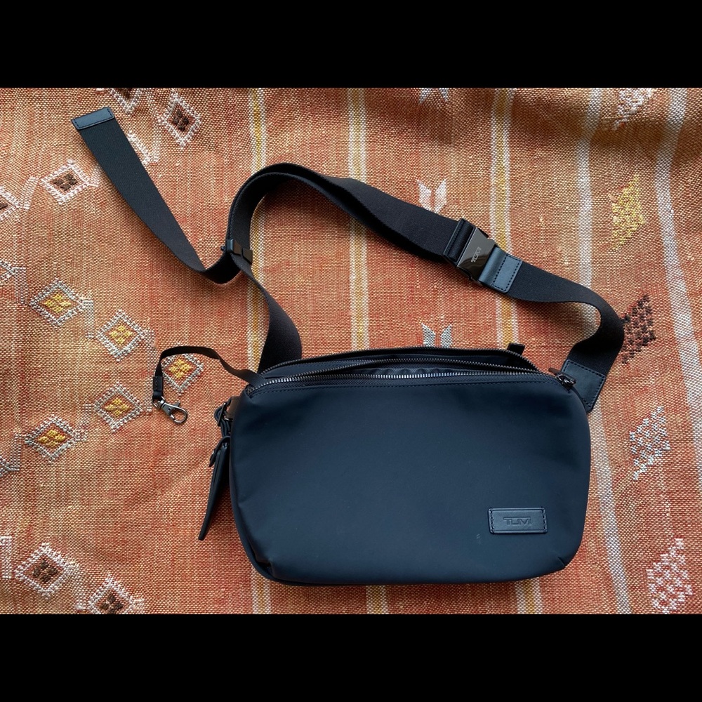 Tumi nylon utility pouch unisex